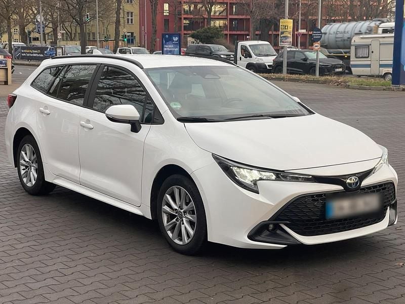 Gebraucht Toyota Corolla 152 PS (111 kW) 2024 Weiß Kombi