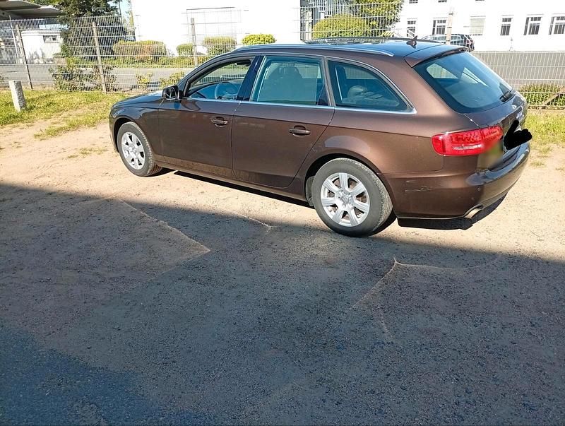 Second-hand Audi A4 179 CP (131 kW) 2011 Maro Break