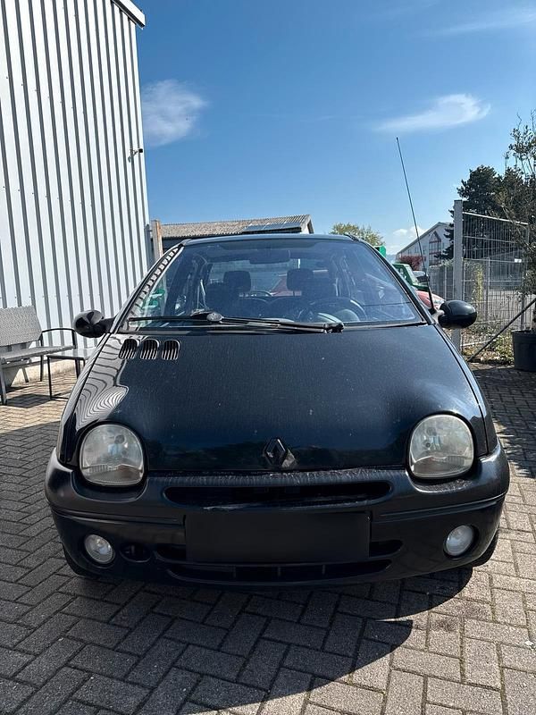 Second-hand Renault Twingo 75 CP (55 kW) 2000 Negru Hatchback