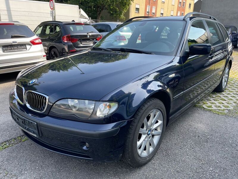 Blau Gebraucht 2004 BMW 318 Lifestyle Kombi | 3.490 € (Teuer) - Bild 1/4
