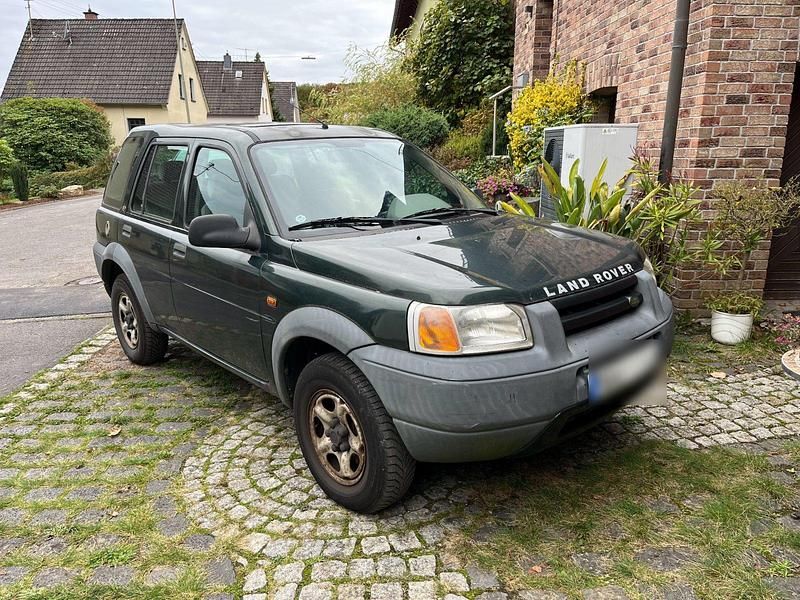 Grün Gebraucht 1998 Land Rover Freelander SUV | 1.950 € - Bild 1/4