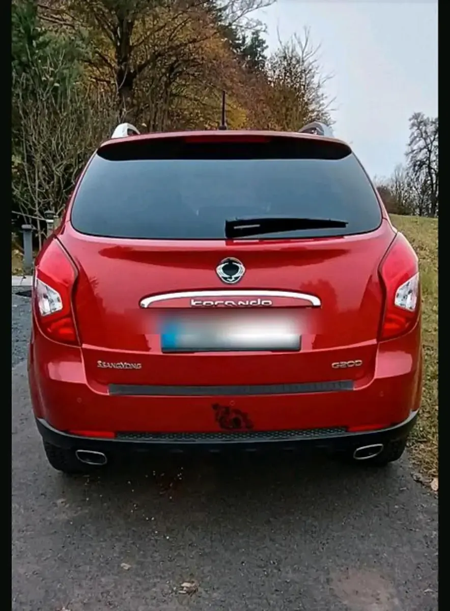 Gebraucht SsangYong Korando 150 PS (110 kW) 2014 Rot SUV