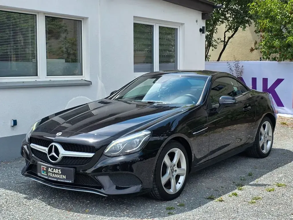 Gebraucht Mercedes SLC180 156 PS (114 kW) 2018 Schwarz Cabrio