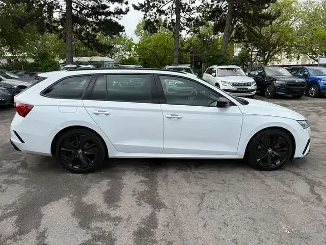 Gebraucht Skoda Octavia RS 200 PS (147 kW) 2021 Bila moon/moon white Kombi