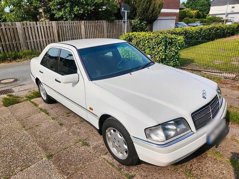 Gebraucht Mercedes C280 193 PS (141 kW) 1994 Weiß Limousine