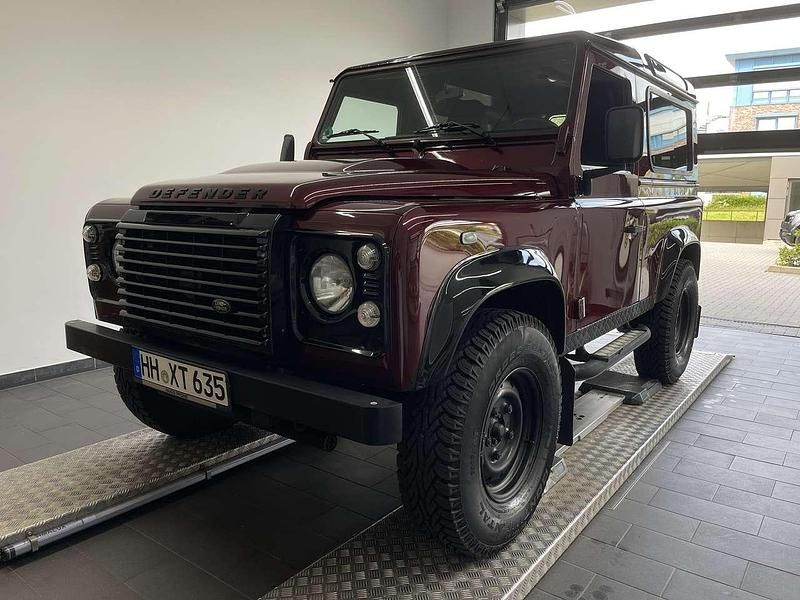 Rot Gebraucht 2016 Land Rover Defender SUV | 57.900 € (Teuer) - Bild 1/4