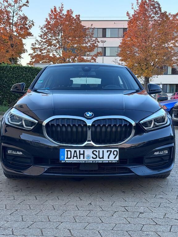Gebraucht BMW 118 Sport Line 150 PS (110 kW) 2020 Schwarz Kleinwagen