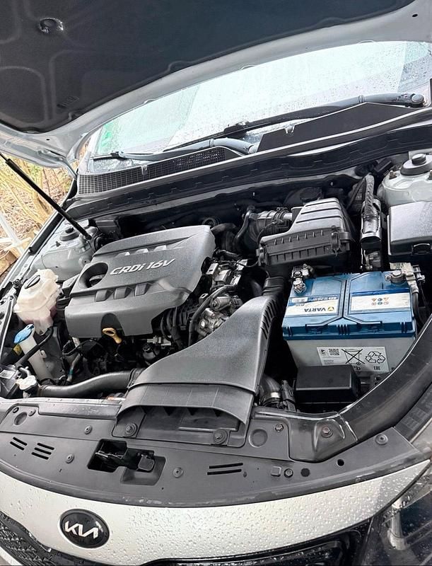 Second-hand Kia Optima 141 CP (103 kW) 2012 Gri Berlinǎ