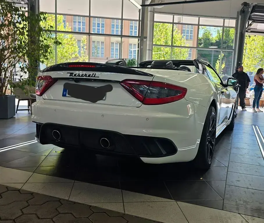 Gebraucht Maserati GranCabrio 460 PS (338 kW) 2015 Weiß Cabrio