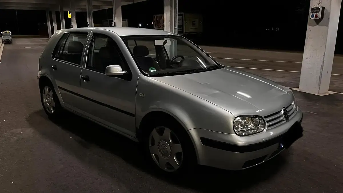 Gebraucht VW Golf IV 116 PS (85 kW) 2001 Silber Kleinwagen