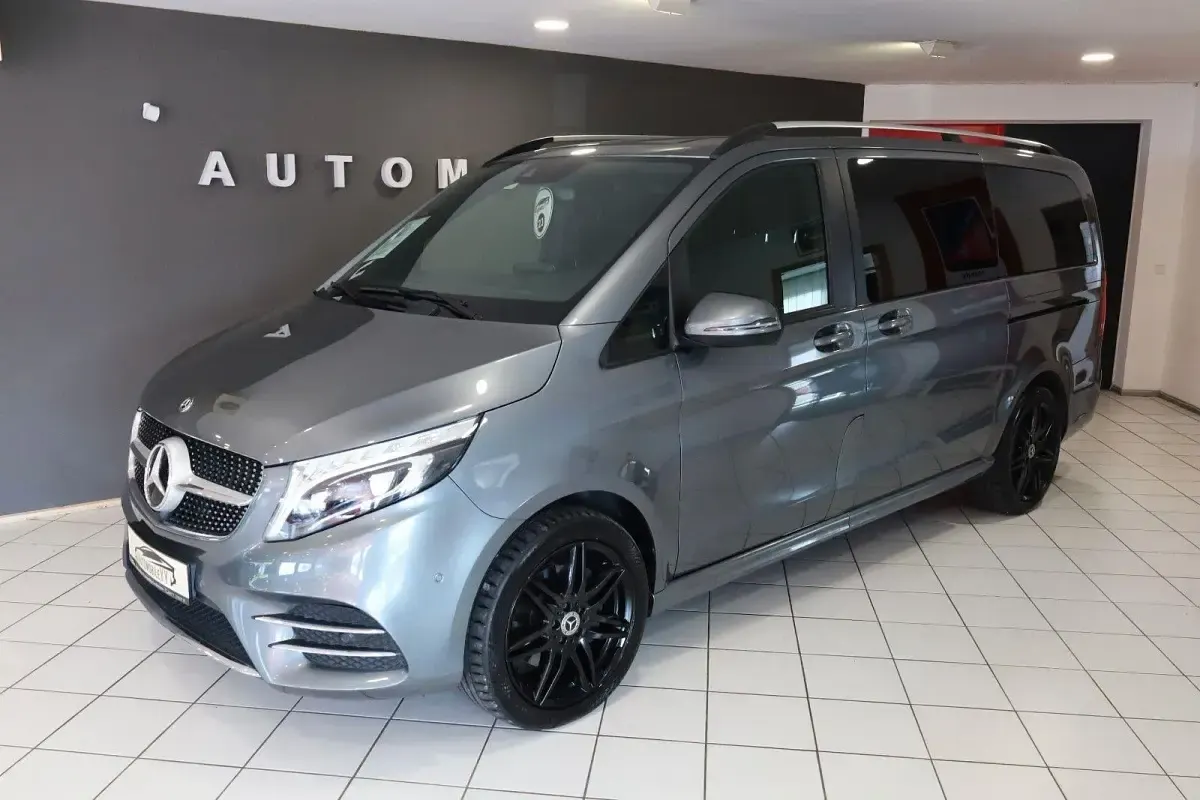 Gebraucht Mercedes V250 AMG line 190 PS (139 kW) 2019 Grau Van / Kleinbus