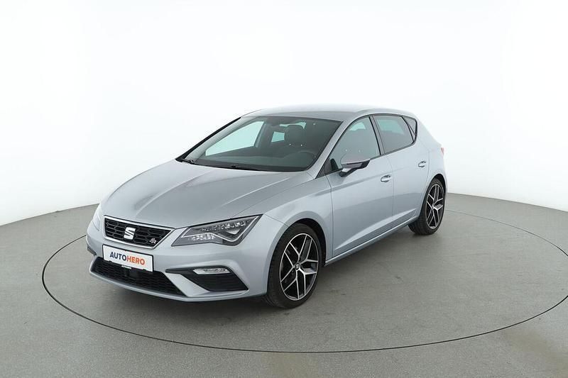 Grau Gebraucht 2019 Seat Leon FR Limousine | 17.070 € (Fairer Preis) - Bild 1/3