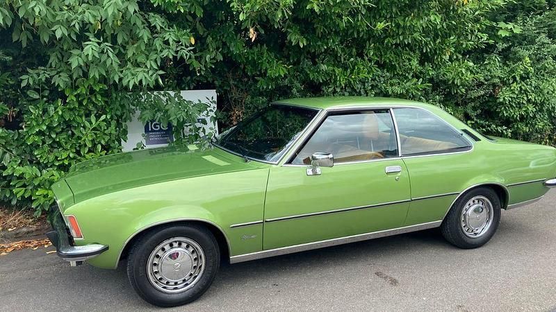 Grün Gebraucht 1976 Opel Rekord Coupé | 13.999 € - Bild 1/4
