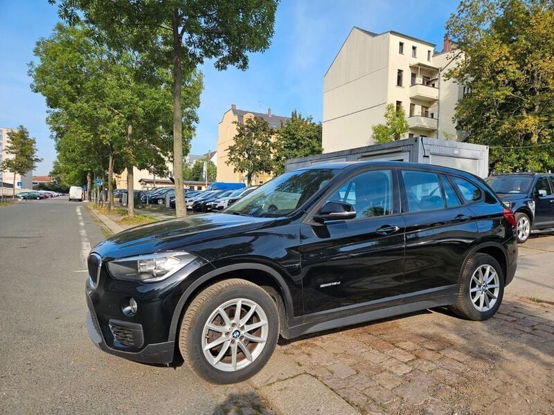 Schwarz Gebraucht 2016 BMW X1 SUV | 8.900 € (Fairer Preis) - Bild 1/4