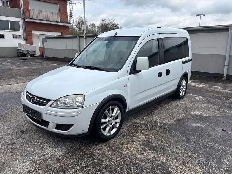 Gebraucht Opel Combo Edition 90 PS (66 kW) 2008 Weiß Van / Kleinbus