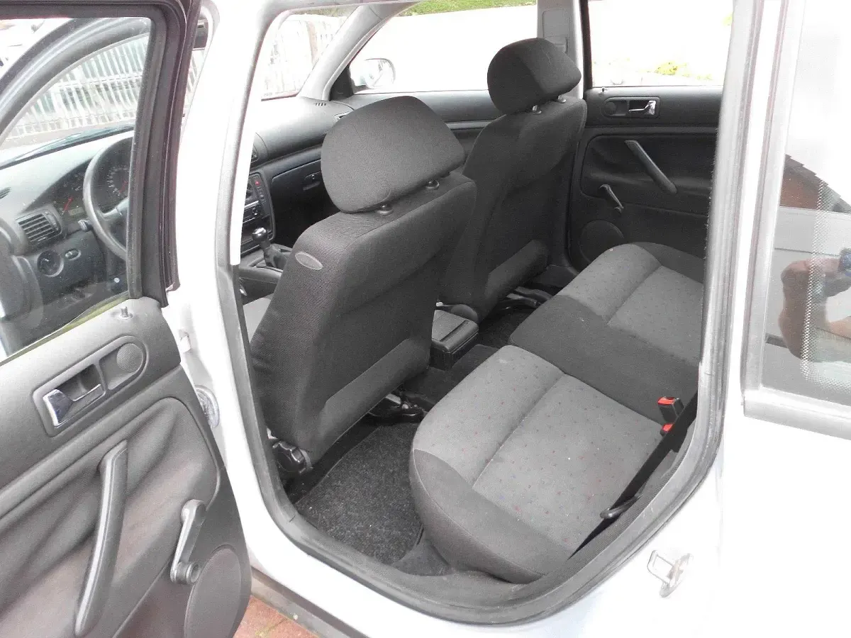 Gebraucht VW Passat 90 PS (66 kW) 1999 Silber Kombi