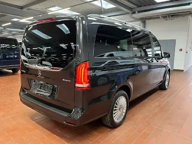 Gebraucht Mercedes V250 Edition 190 PS (139 kW) 2024 Graphitgrau metallic Van / Kleinbus