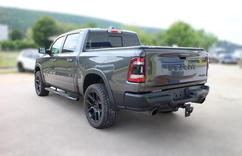 Gebraucht Dodge Ram 401 PS (294 kW) 2019 Grau metallic Abholung