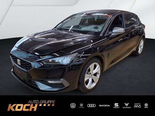 Mitternachtsschwarz Gebraucht 2025 Seat Leon FR Limousine | 26.430 € (Fairer Preis) - Bild 1/4