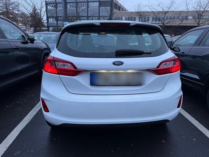 Gebraucht Ford Fiesta 95 PS (69 kW) 2021 Weiß Kleinwagen