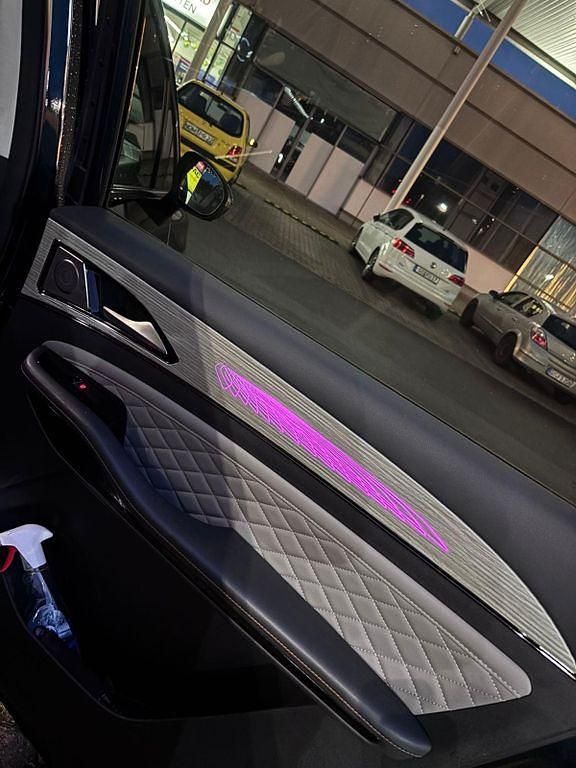 Gebraucht DFSK Forthing 4 177 PS (130 kW) 2023 Grün Van / Kleinbus