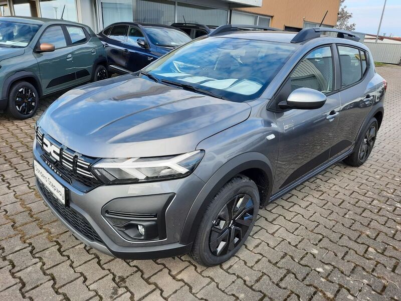 Gebraucht Dacia Sandero Expression 91 PS (66 kW) 2024 Grau Kleinwagen