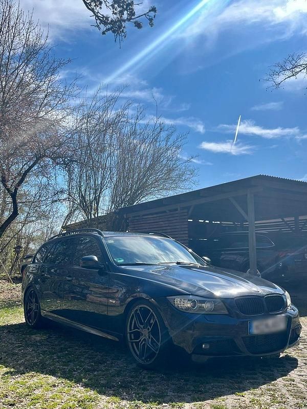 Gebraucht BMW 320 Performance 177 PS (130 kW) 2009 Schwarz Kombi