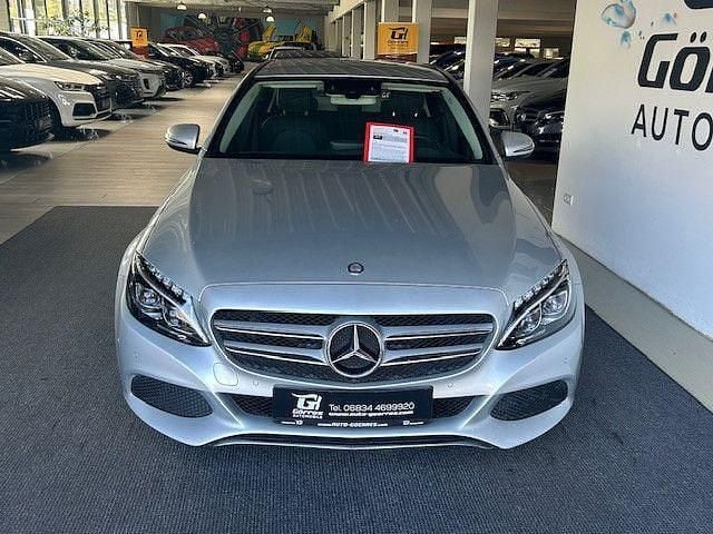 Gebraucht Mercedes C200 184 PS (135 kW) 2017 Silber Limousine