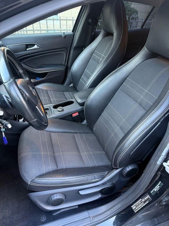 Gebraucht Mercedes GLA220 170 PS (125 kW) 2014 Schwarz SUV