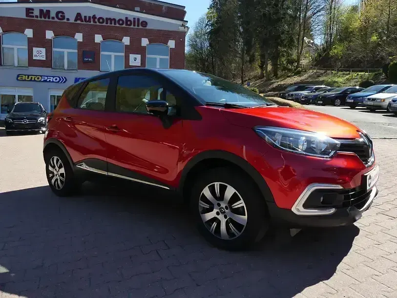 Gebraucht Renault Captur 120 PS (88 kW) 2018 Rot SUV