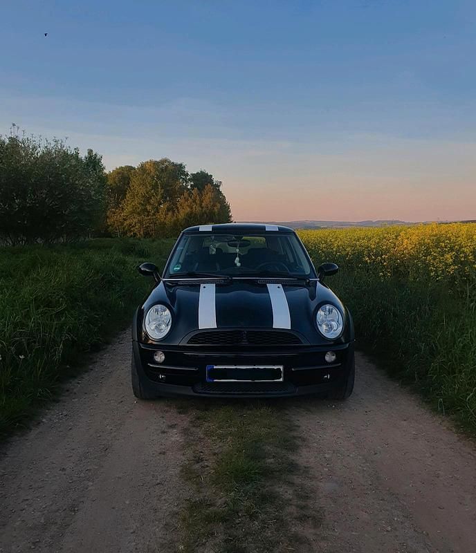 Gebraucht Mini ONE 90 PS (66 kW) 2002 Schwarz Kleinwagen