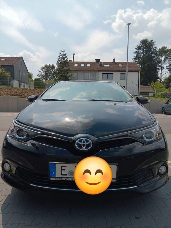 Schwarz Gebraucht 2019 Toyota Auris Team Limousine | 16.300 € (Fairer Preis) - Bild 1/4