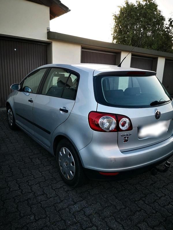 Gebraucht VW Golf IV 75 PS (55 kW) 2005 Silber Kleinwagen