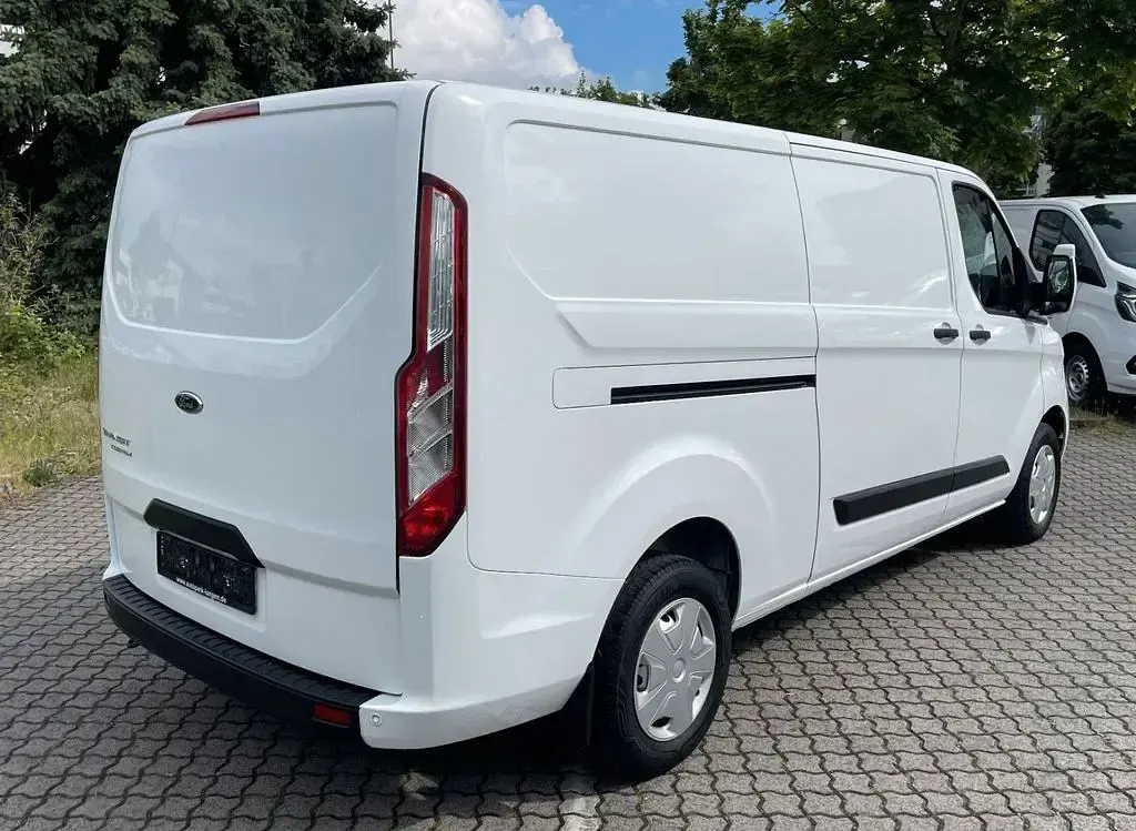 Gebraucht Ford Transit Custom 105 PS (77 kW) 2021 Weiß Van / Kleinbus