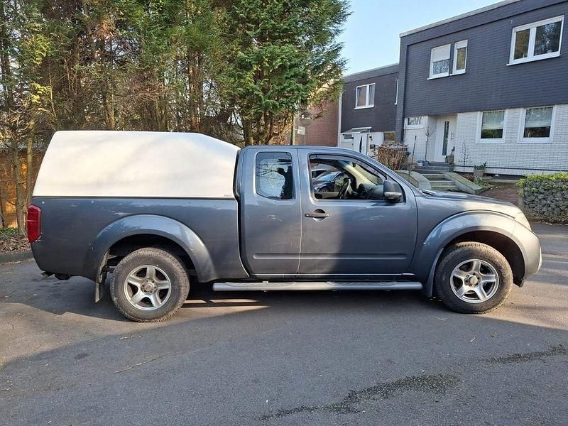 Gebraucht Nissan Navara 190 PS (139 kW) 2011 Grau Pickup