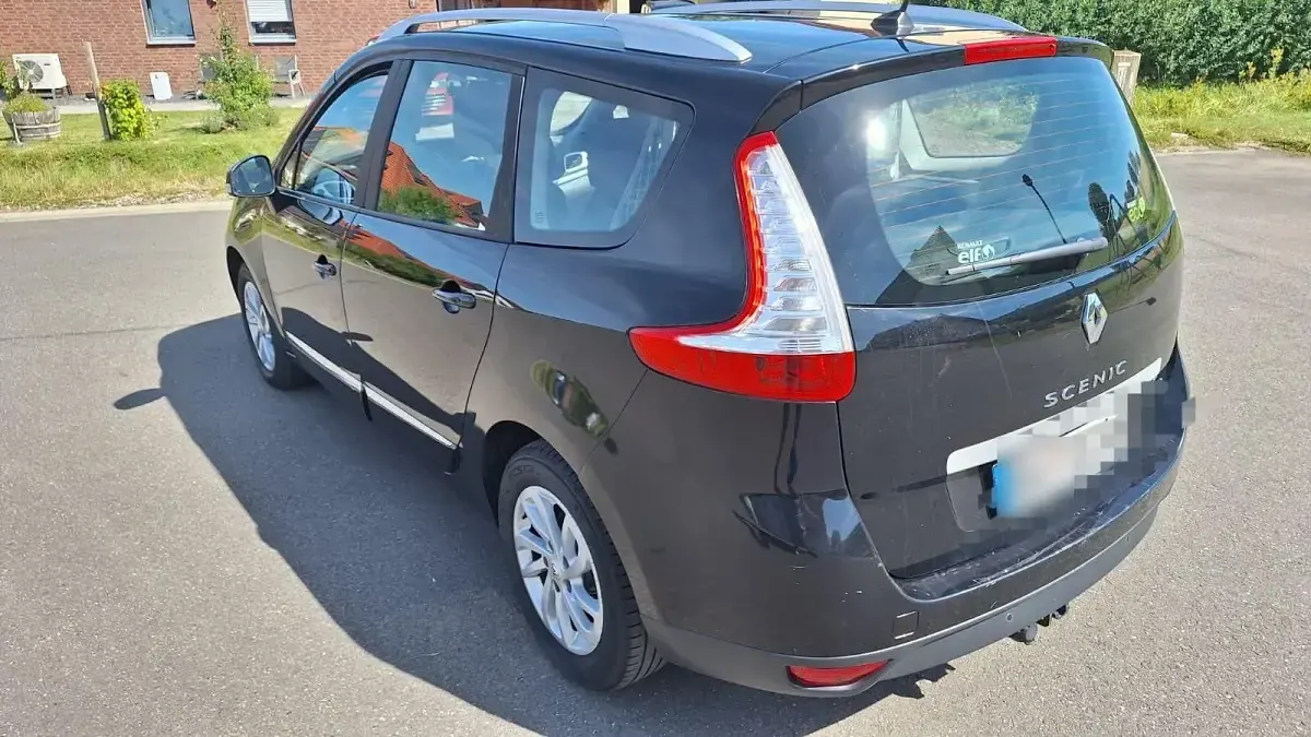 Gebraucht Renault Grand Scénic III Initiale Paris 110 PS (80 kW) 2014 Schwarz Van / Kleinbus