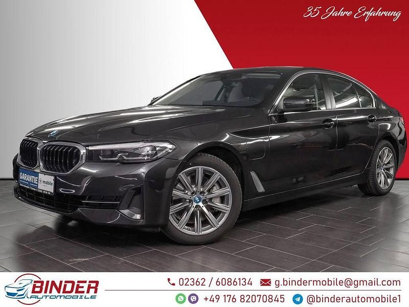 Gebraucht BMW 530e 184 PS (135 kW) 2023 Sophistograu Limousine