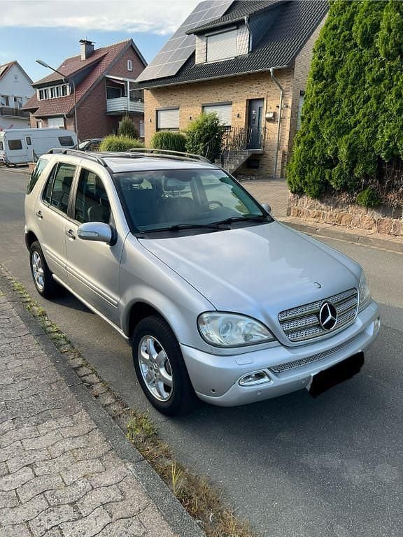 Gebraucht Mercedes ML350 245 PS (180 kW) 2004 Silber SUV