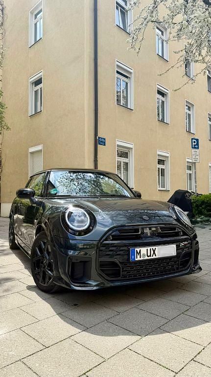 Gebraucht Mini John Cooper Works 204 PS (150 kW) 2025 Schwarz Kleinwagen