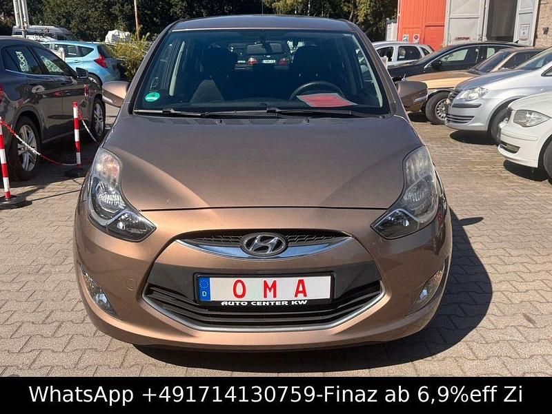 Gebraucht Hyundai ix20 Edition 90 PS (66 kW) 2013 Beige Kleinwagen