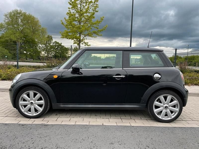 Gebraucht Mini Cooper 122 PS (89 kW) 2010 Schwarz Kleinwagen