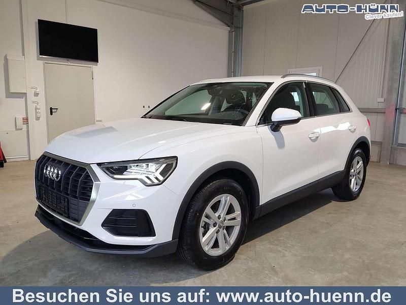 Gebraucht Audi Q3 Ambiente 150 PS (110 kW) 2021 Weiß SUV