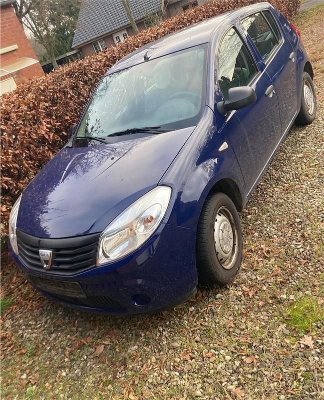 Blau Gebraucht 2009 Dacia Sandero Kleinwagen | 860 € (Superpreis) - Bild 1/4