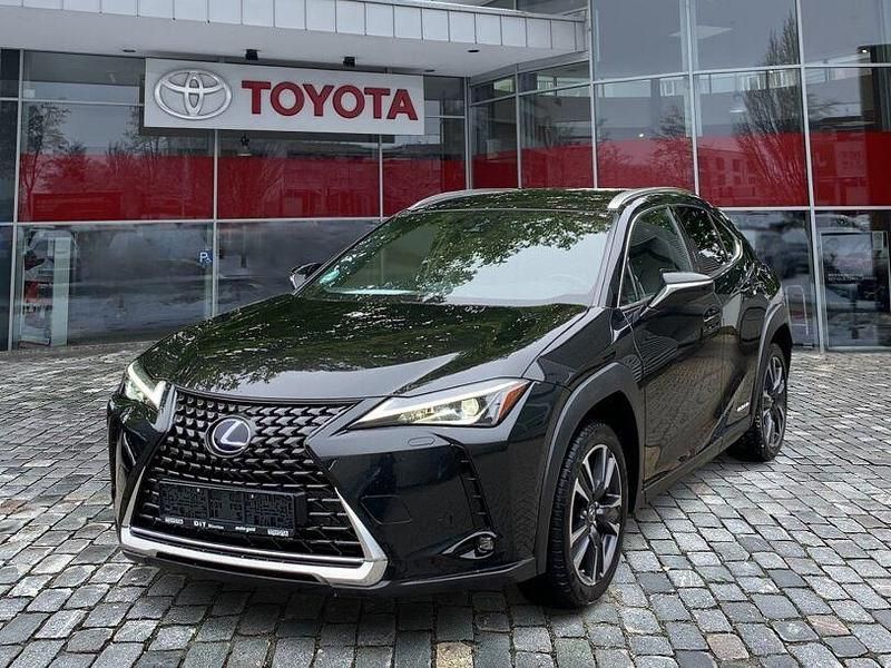 Graphite black Gebraucht 2025 Lexus UX SUV | 25.990 € - Bild 1/4