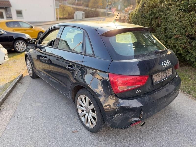 Gebraucht Audi A1 Sportback Ambition 86 PS (63 kW) 2013 Schwarz Kleinwagen
