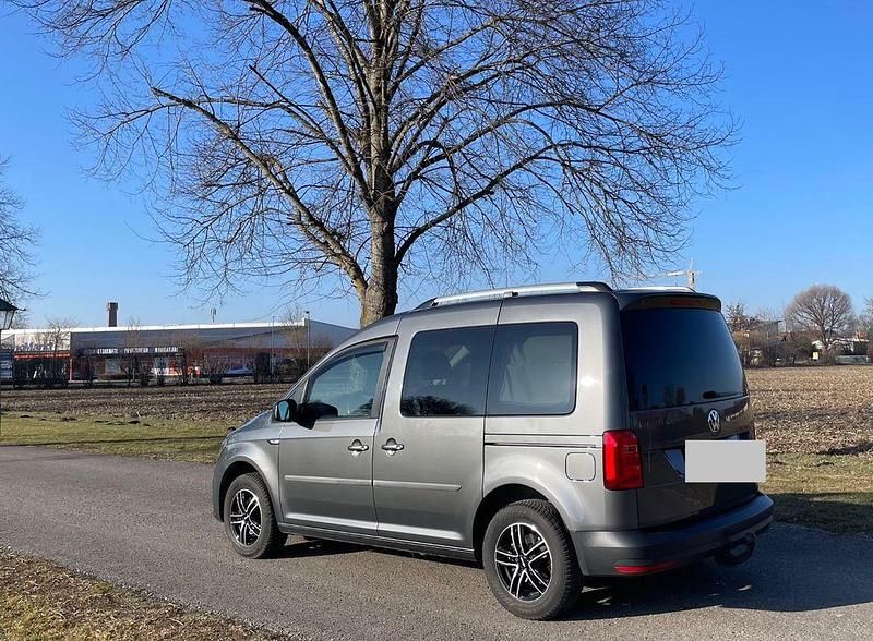 Gebraucht VW Caddy Comfortline 102 PS (75 kW) 2018 Grau Van / Kleinbus