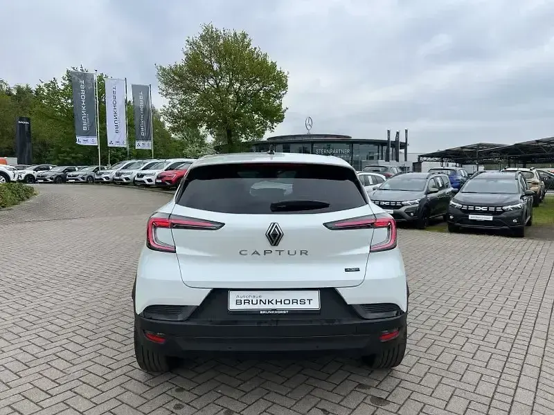 Neu Renault Captur Techno 2025 Weiss SUV