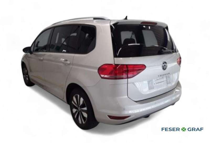 Gebraucht VW Touran Move 150 PS (110 kW) 2024 Ivory silver metallic Van / Kleinbus