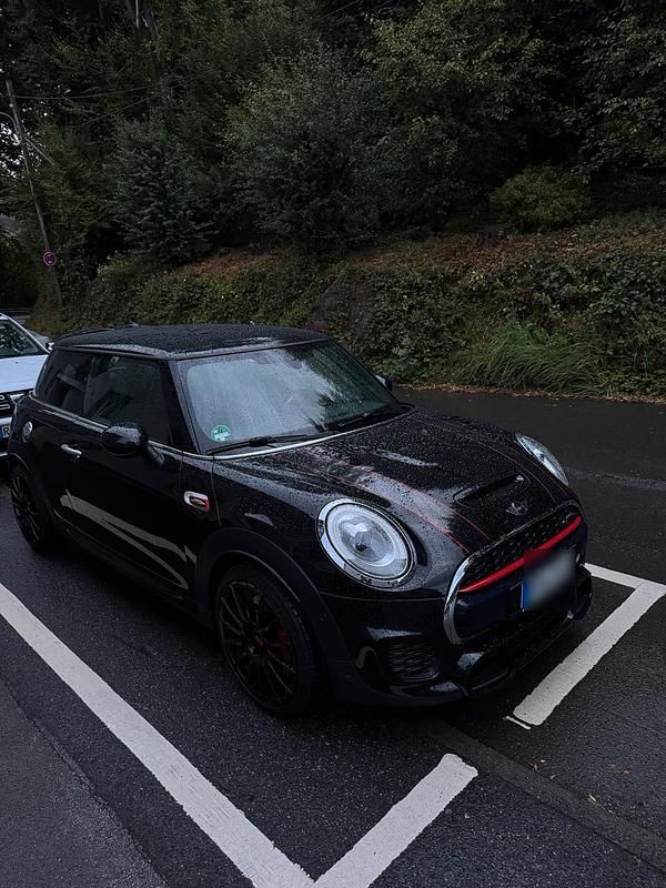 Gebraucht Mini John Cooper Works 231 PS (169 kW) 2017 Schwarz Kleinwagen