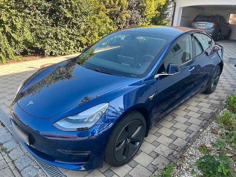 Blau Gebraucht 2020 Tesla Model 3 Limousine | 23.900 € (Superpreis) - Bild 1/4